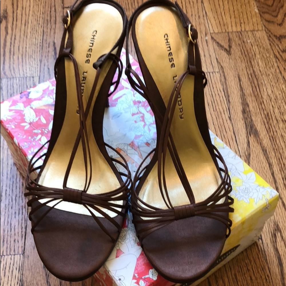 Chinese Laundry Metallic Brown Slingbacks.